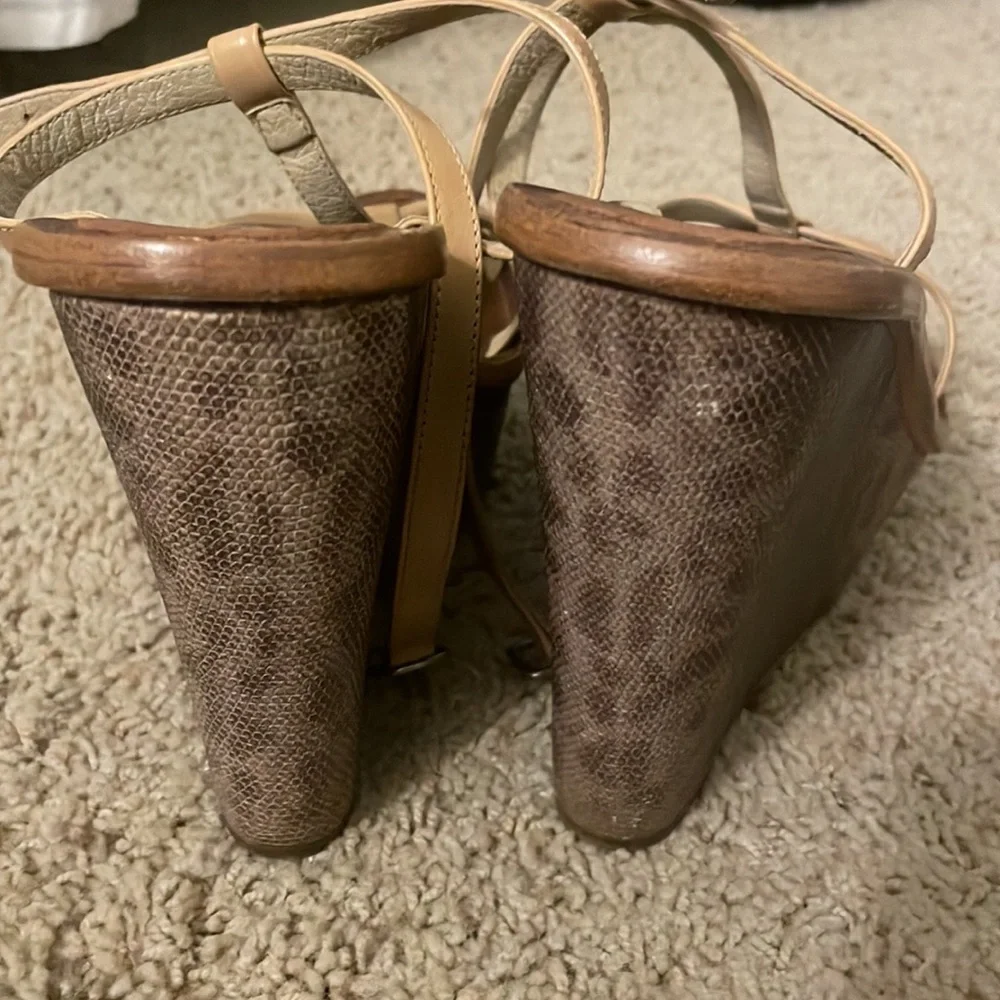 Elizabeth & James snake skin wedges, no obvious signs of wear - Picture 4 of 6